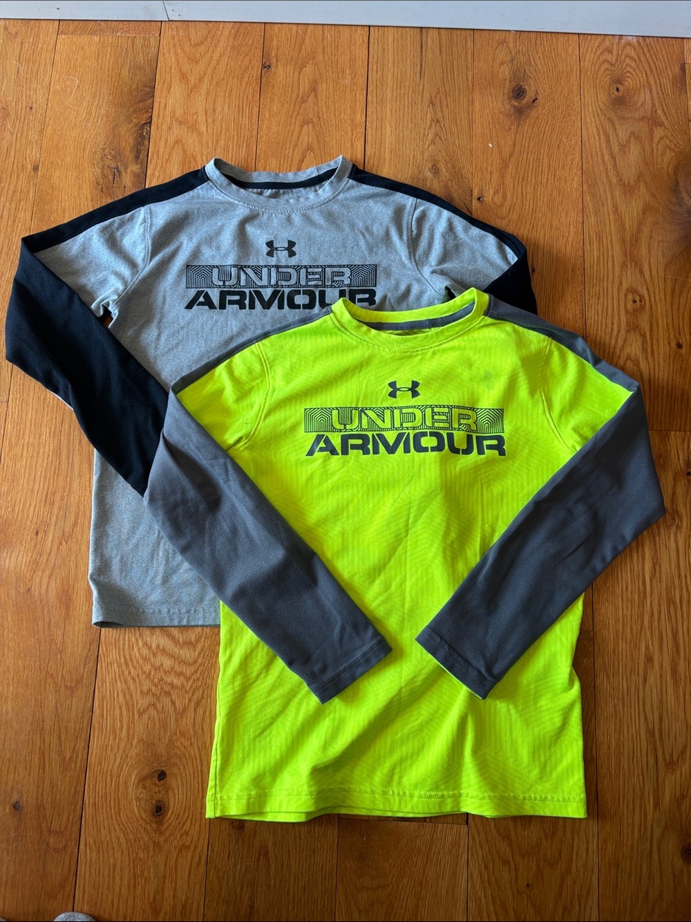 Under Armour Cold gear tops